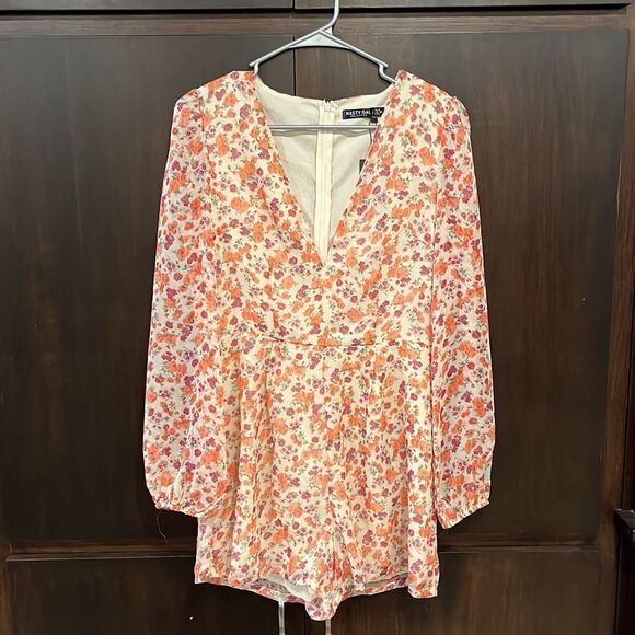 NWT Nasty Gal Floral Print Romper - Picture 2 of 7